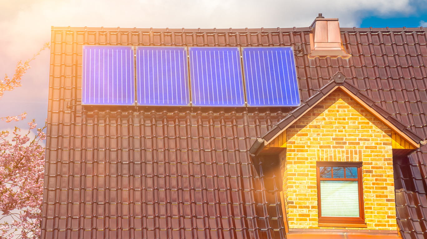 Haus mit thermischer Solaranlage